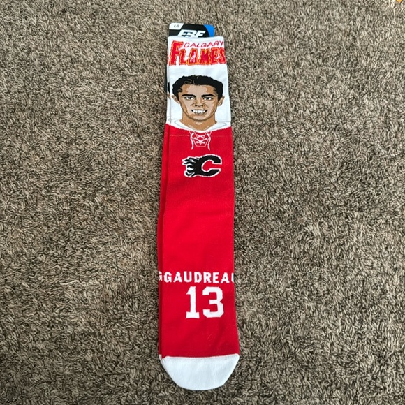 Johnny Gaudreau Calgary Flames Socks Size Large Hockey - Picture 2 of 6